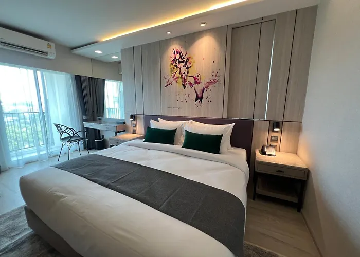 Arni Skye Bangkok