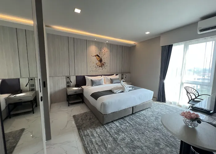 Arni Skye 4*
